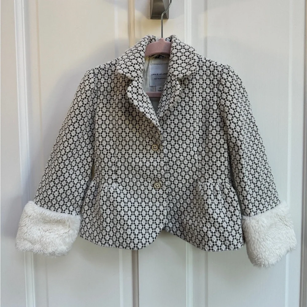 NWOT Janie & Jack 2T Black & White Girls Formal Suit Jacket with Faux Fur Sleeve - Picture 1 of 4